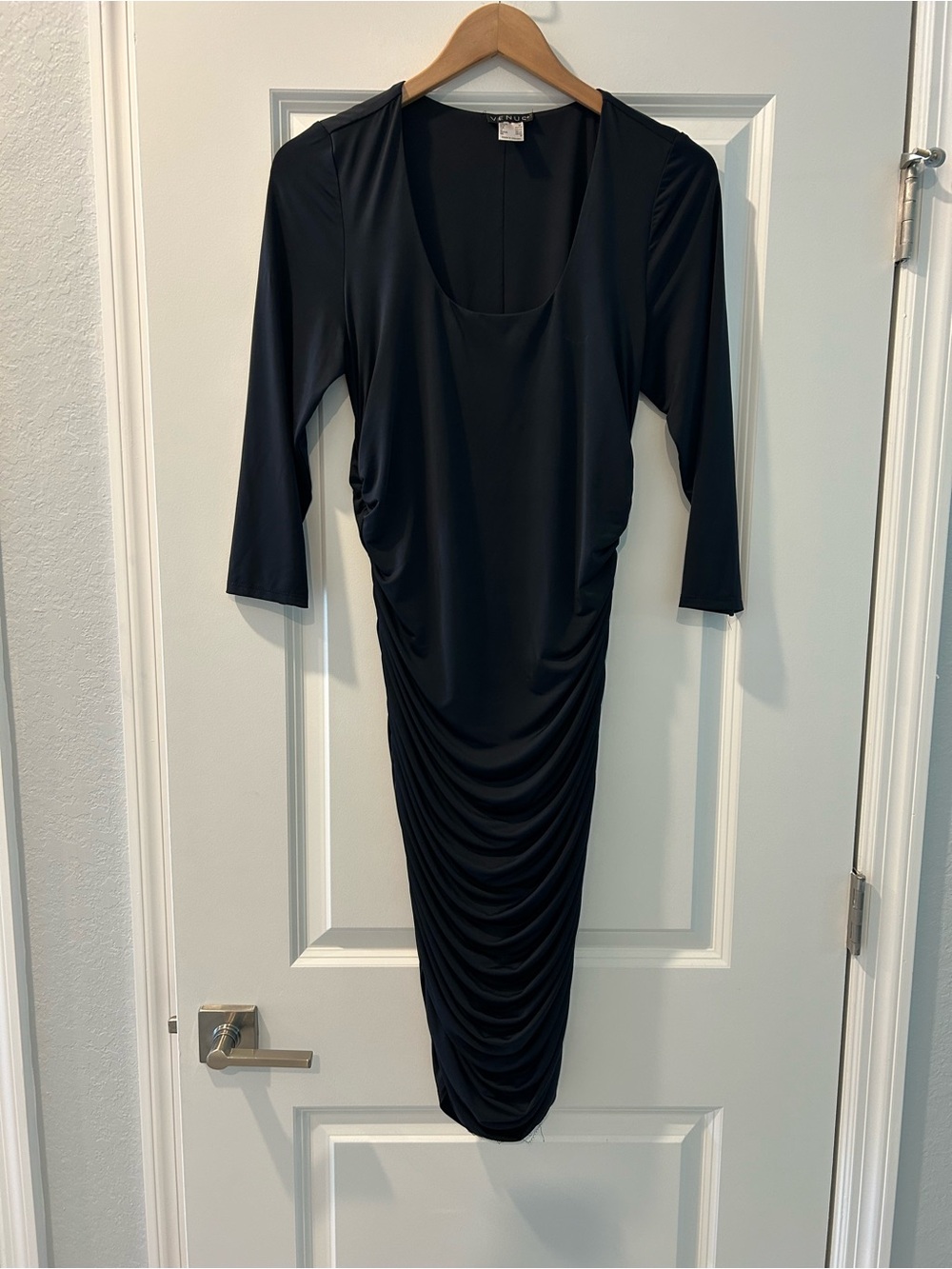 VENUS Black Ruched Long Sleeve Midi Dress